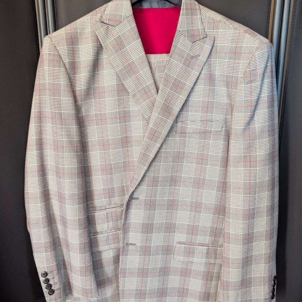 Falcone 3-Piece Statement Suit with Interchangeable Vest